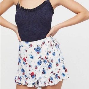 3/$30 Free People Flirting Fleurs Floral Skort